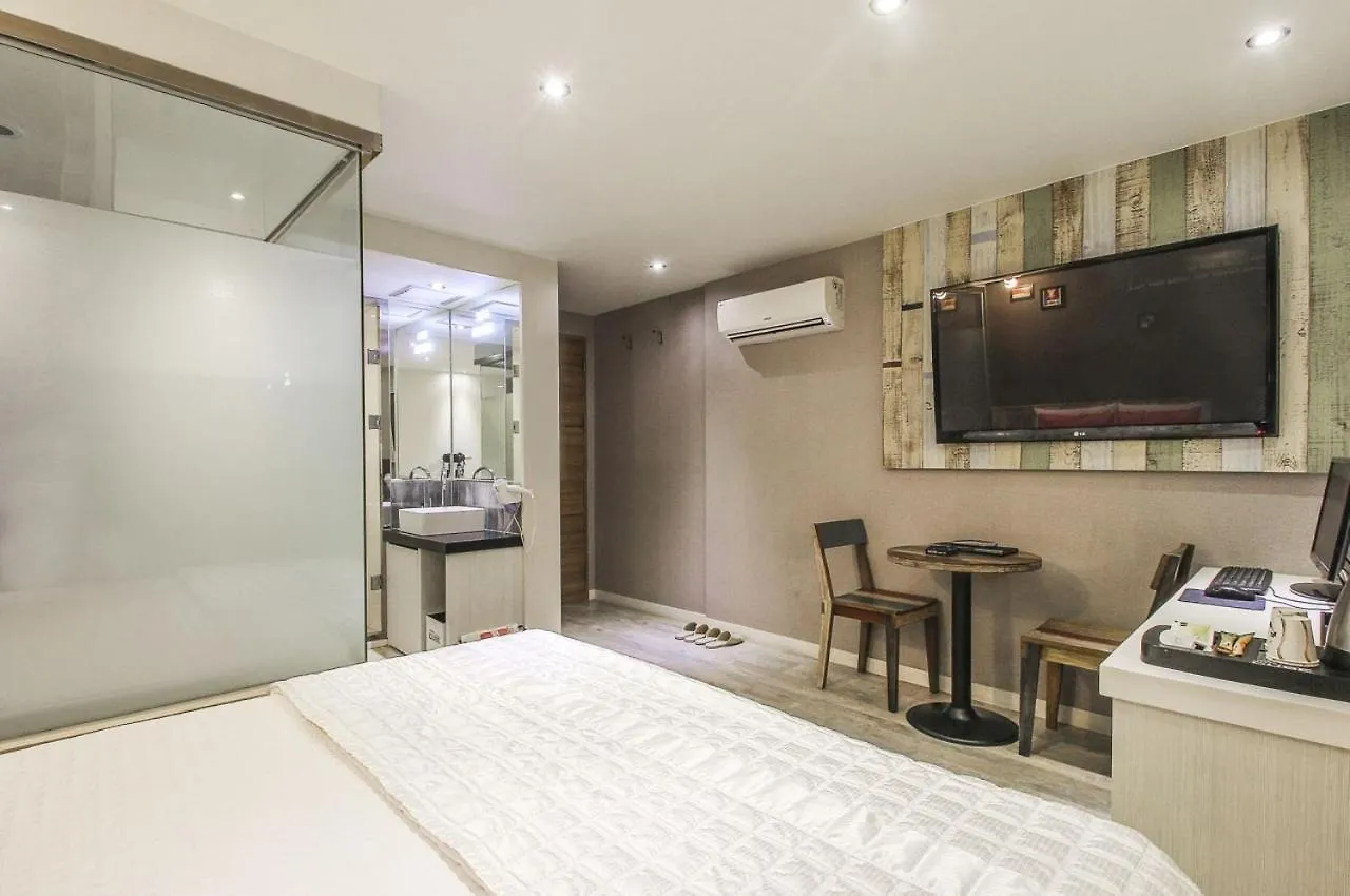 Cube Hotel Busan