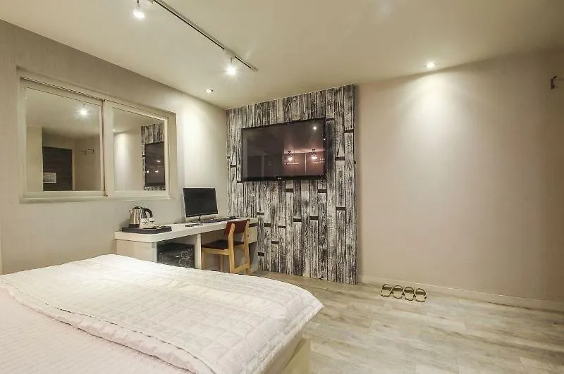 Cube Hotel Busan
